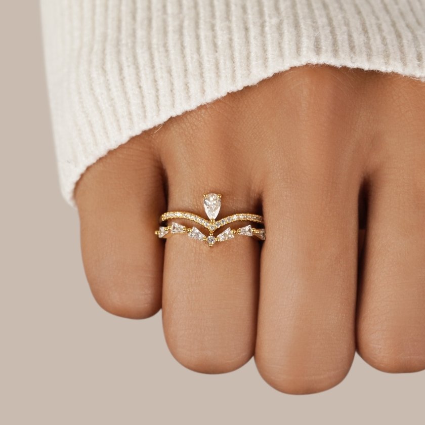 Aura – Elegant ring med kristall