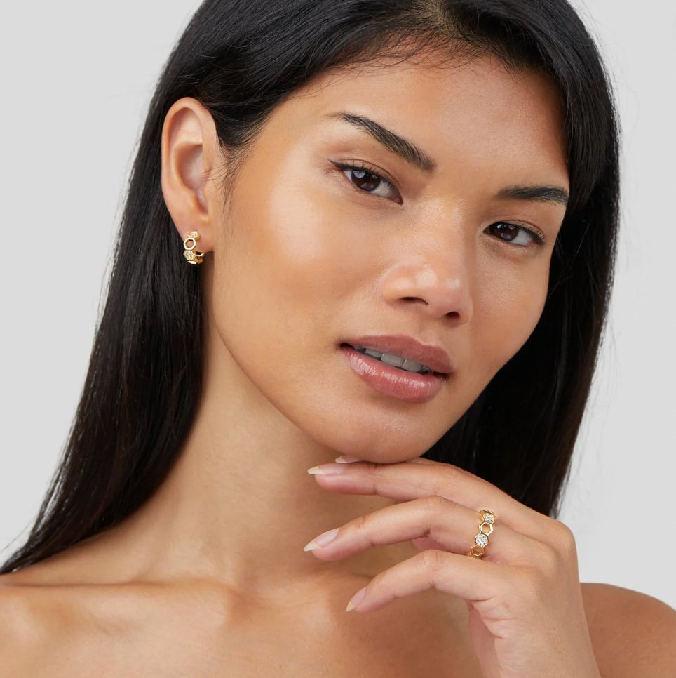 Elegant ring i guld med kristall