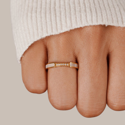 Unity – Elegant ring med pärlor och kristall